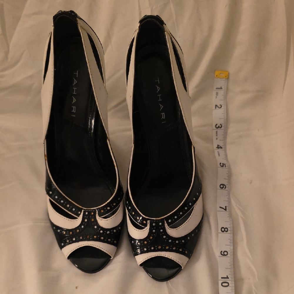 Tahari Irene Black and White Peep Toe Heels 8.5 M